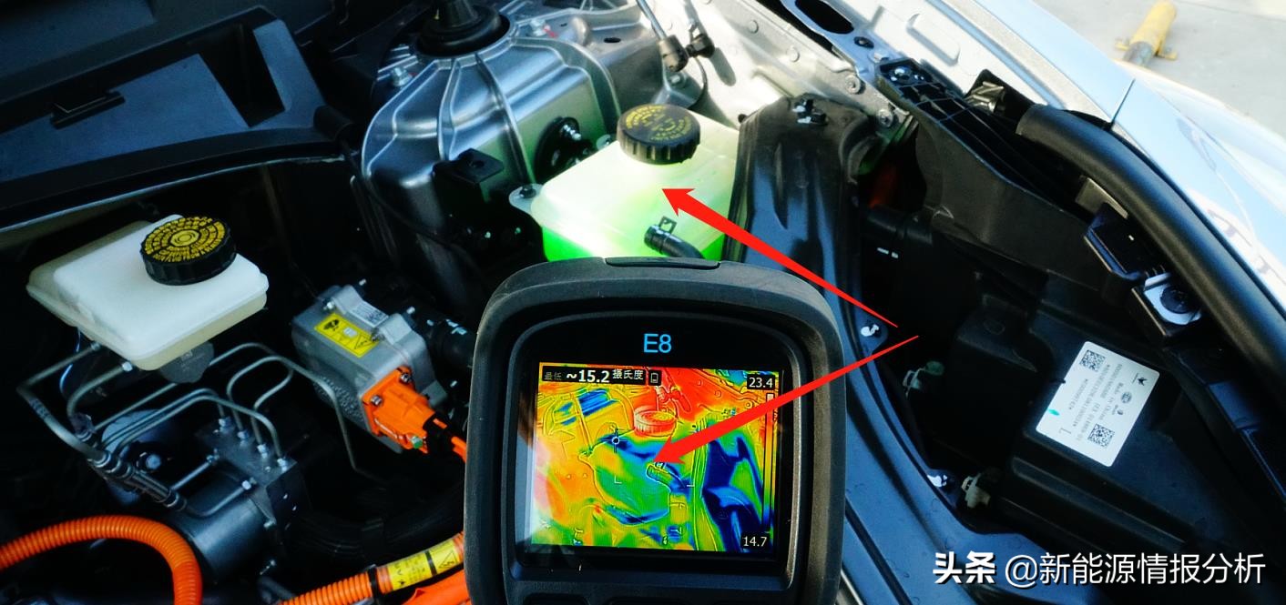 arcfox极狐hud测试,arcfox极狐at试驾