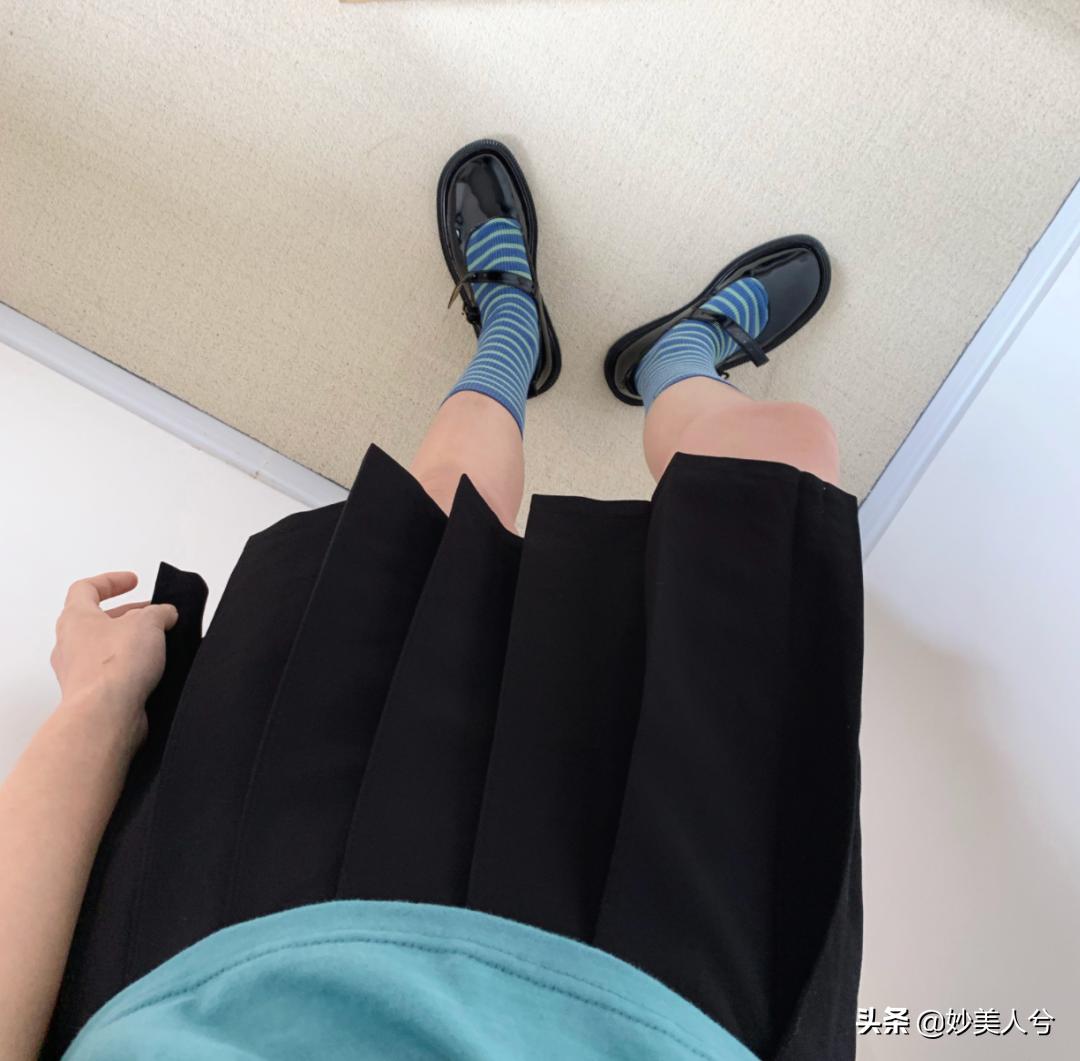 经典半身裙时髦到飞起,优雅迷人的半身裙你值得真正拥有