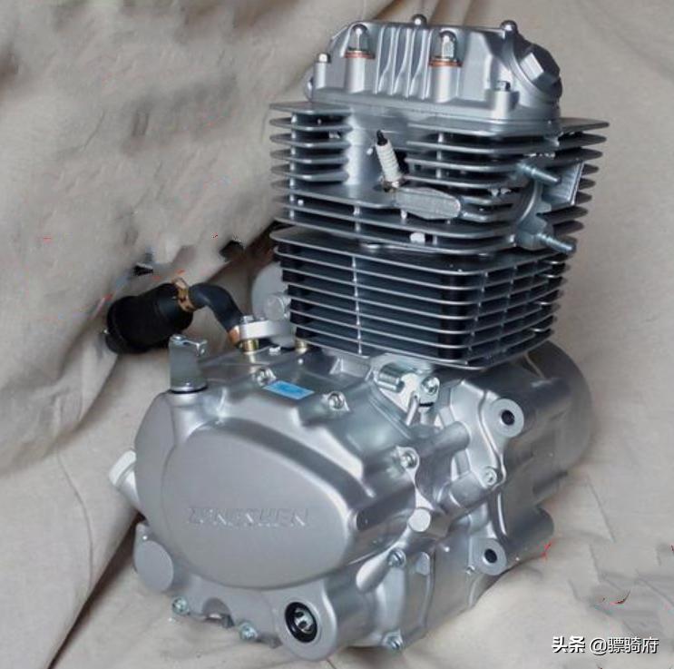 2020款雅马哈天剑王250电喷顶配,雅马哈天剑王250摩托是电喷的吗