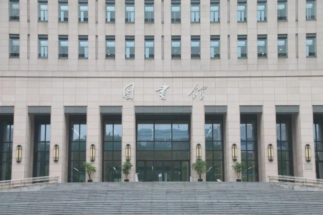 重庆学校最豪华的宿舍,重庆超豪华房子