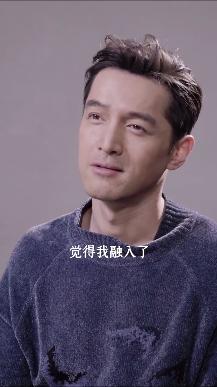 鑳℃瓕绌挎垚鐜崼宸ヤ汉涓婅,鑳℃瓕涓轰粈涔堢┛鐜崼宸ヤ汉琛ｆ湇涓婅