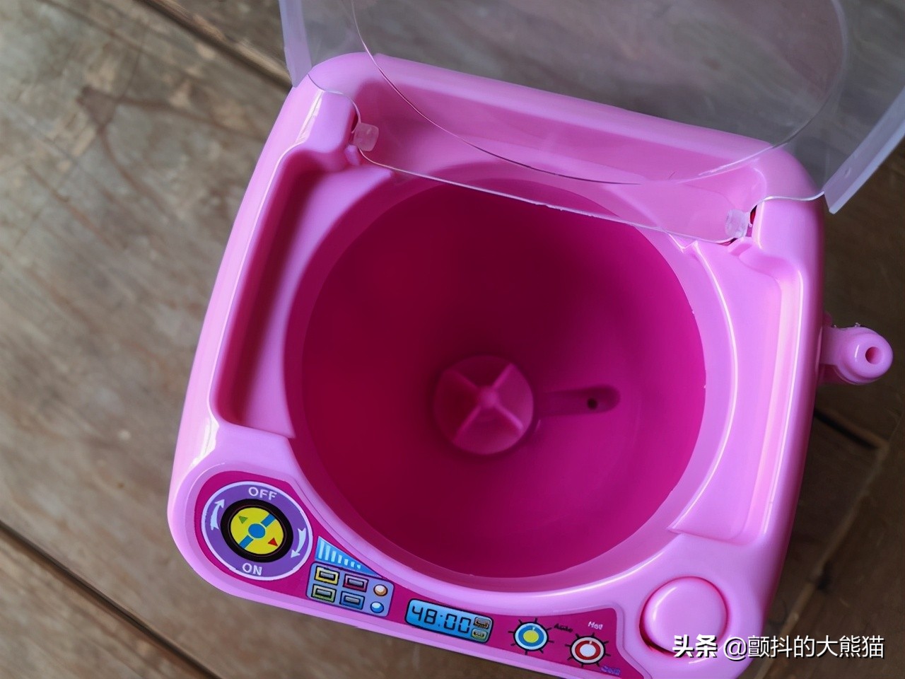卖疯了日本大创使用干电池的迷你洗衣机为啥这么受欢迎