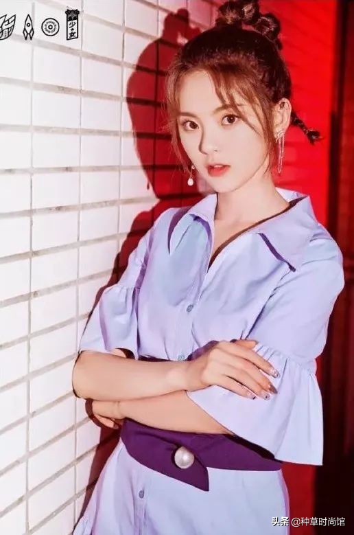 花瓣丸子头学生党蓬松,古风丸子头前额花瓣头饰