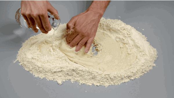 烘焙需要中筋面粉的有哪些,各种烘焙食品如何选择面粉