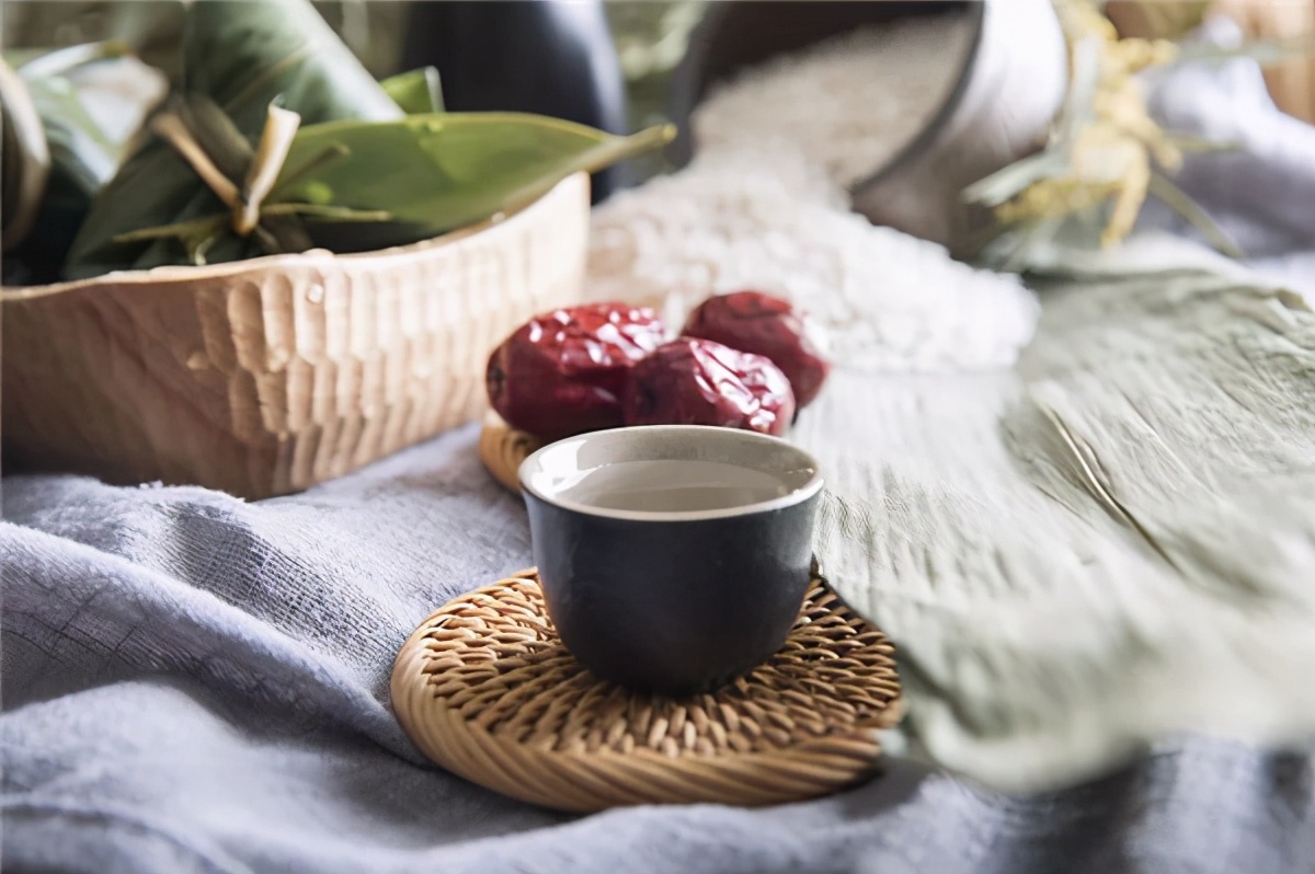 酒与健康的关系最新,酒和健康的知识