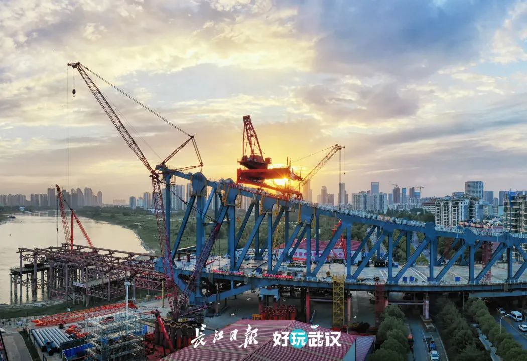 武汉70周年的变化发展,湖北武汉70年荆楚巨变