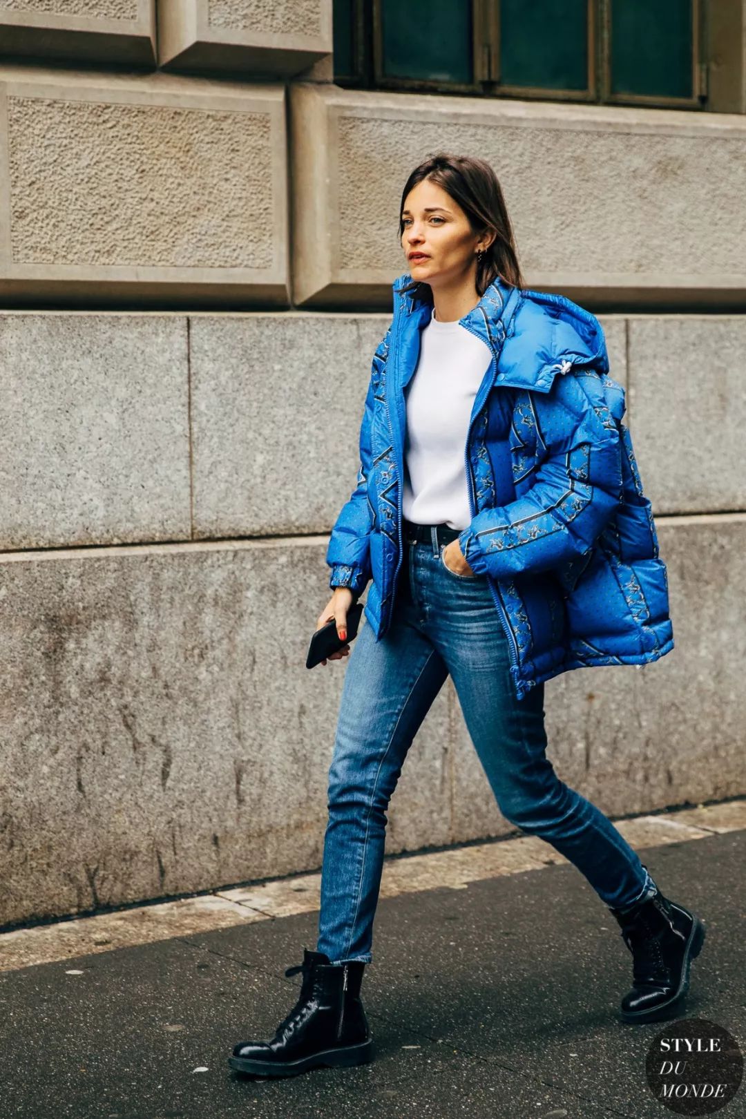 40-50岁洋气羽绒服裤子,冬天流行这样的羽绒服温暖又时髦