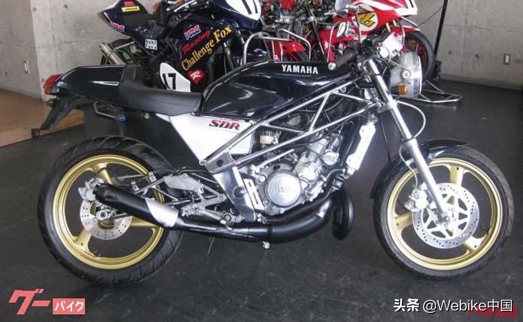 二冲程街车摩托车视频,雅马哈二冲程街车