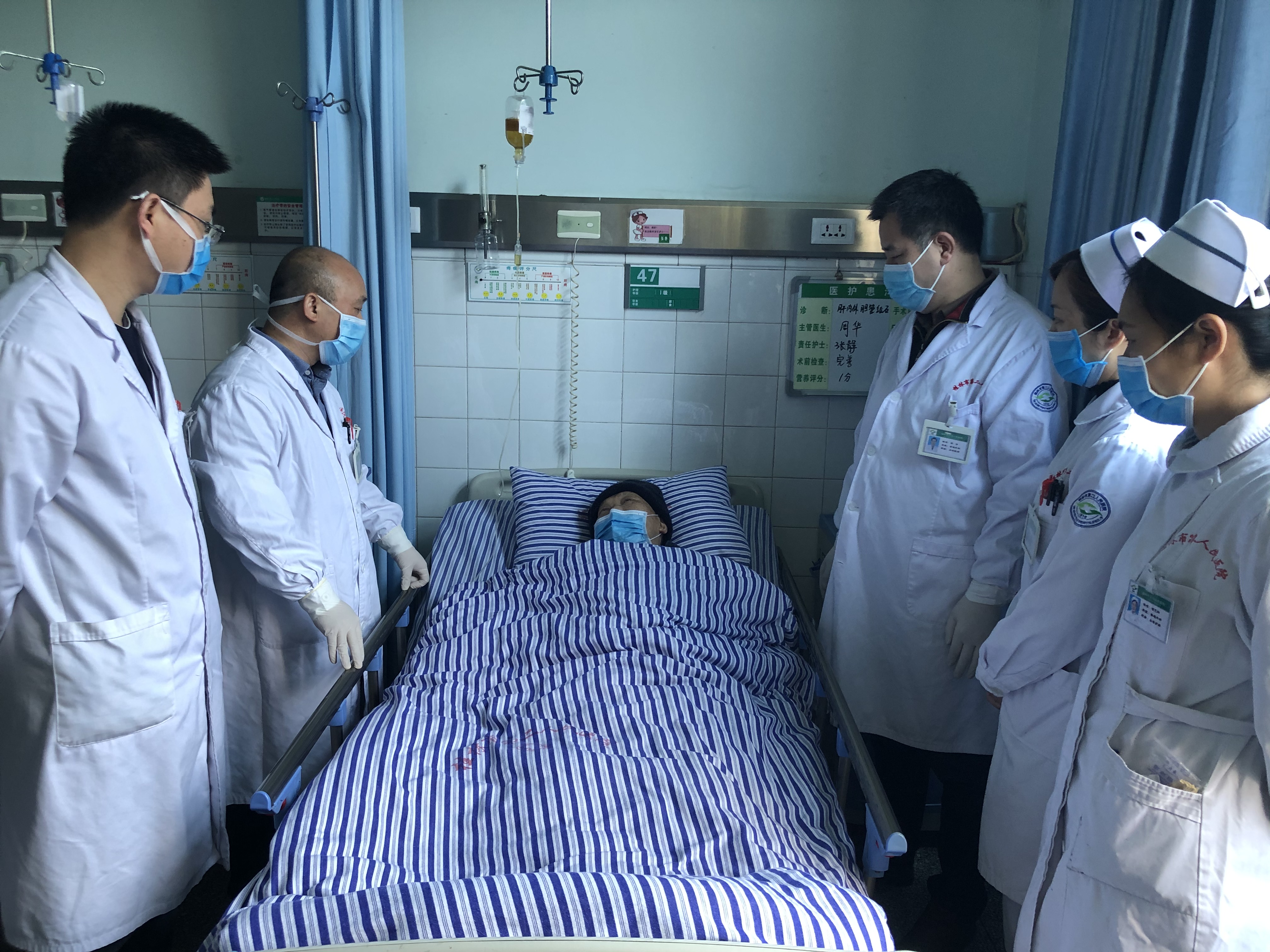 体内取出12800结石,成都五医院肾结石微创取石