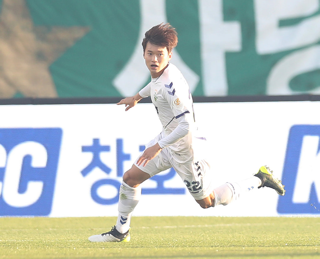 韩国j联赛平均工资,k联赛球员水平比中超强吗