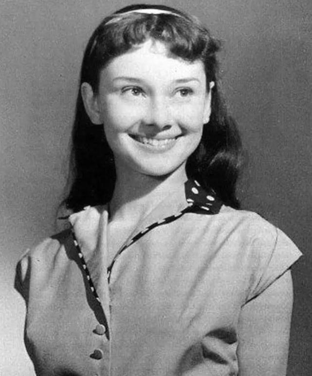 纪梵希爱赫本一辈子终身未娶,纪梵希真的爱赫本吗