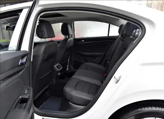 买2021款宝来,买大众宝来全款落地多少钱