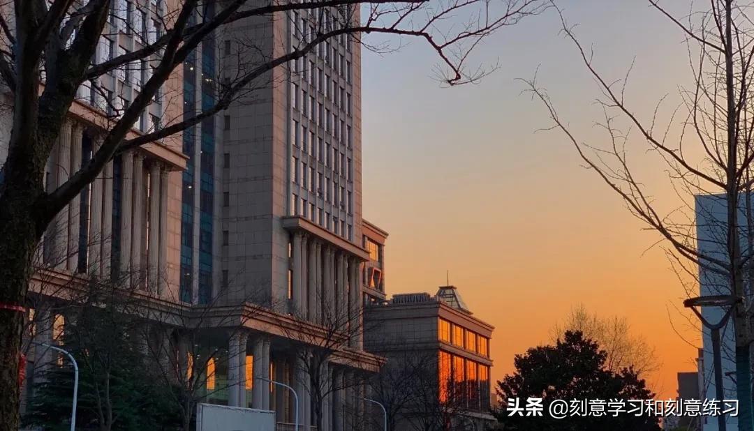 年轻人可以在深圳扎根吗,普通人如何在深圳生存下来