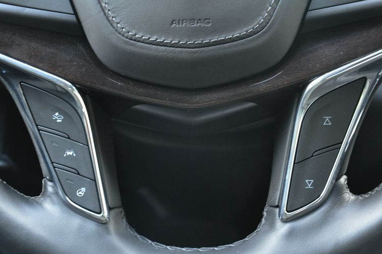 试驾凯迪拉克ct6入门车型,胖哥试驾凯迪拉克ct628t精英