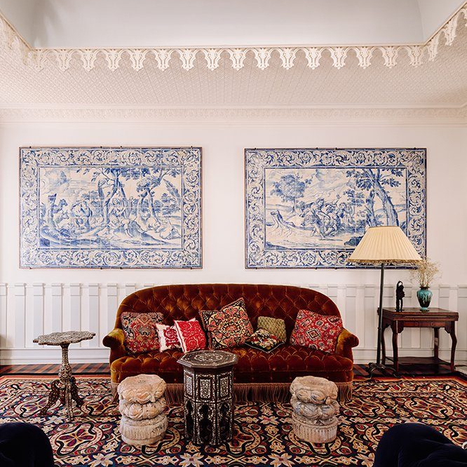 christianlouboutin粉色华伦天奴,christianlouboutin设计过的鞋子