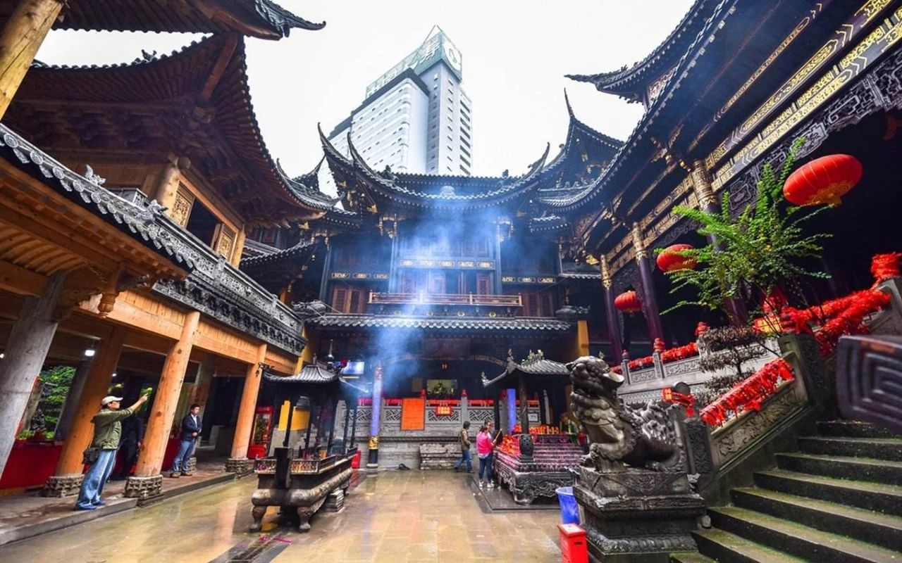 这座城市充满了魔性魅力,一座很有魔性的城市