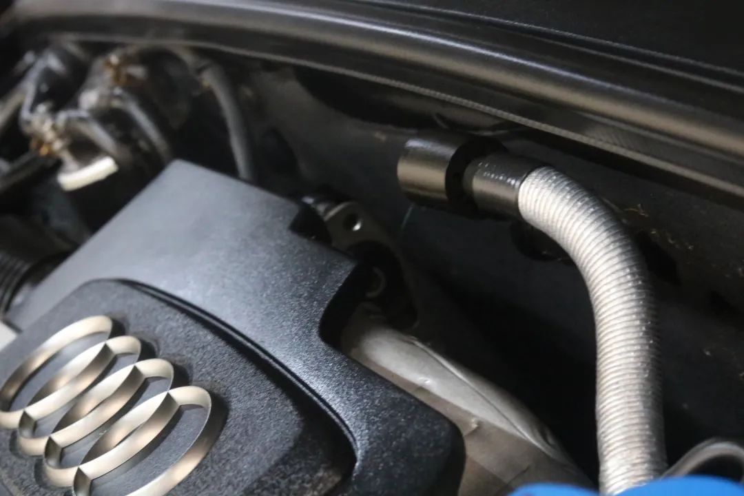 怪兽搞老车：翻新一辆残破生锈的柴油版奥迪A6，翻新后变新车