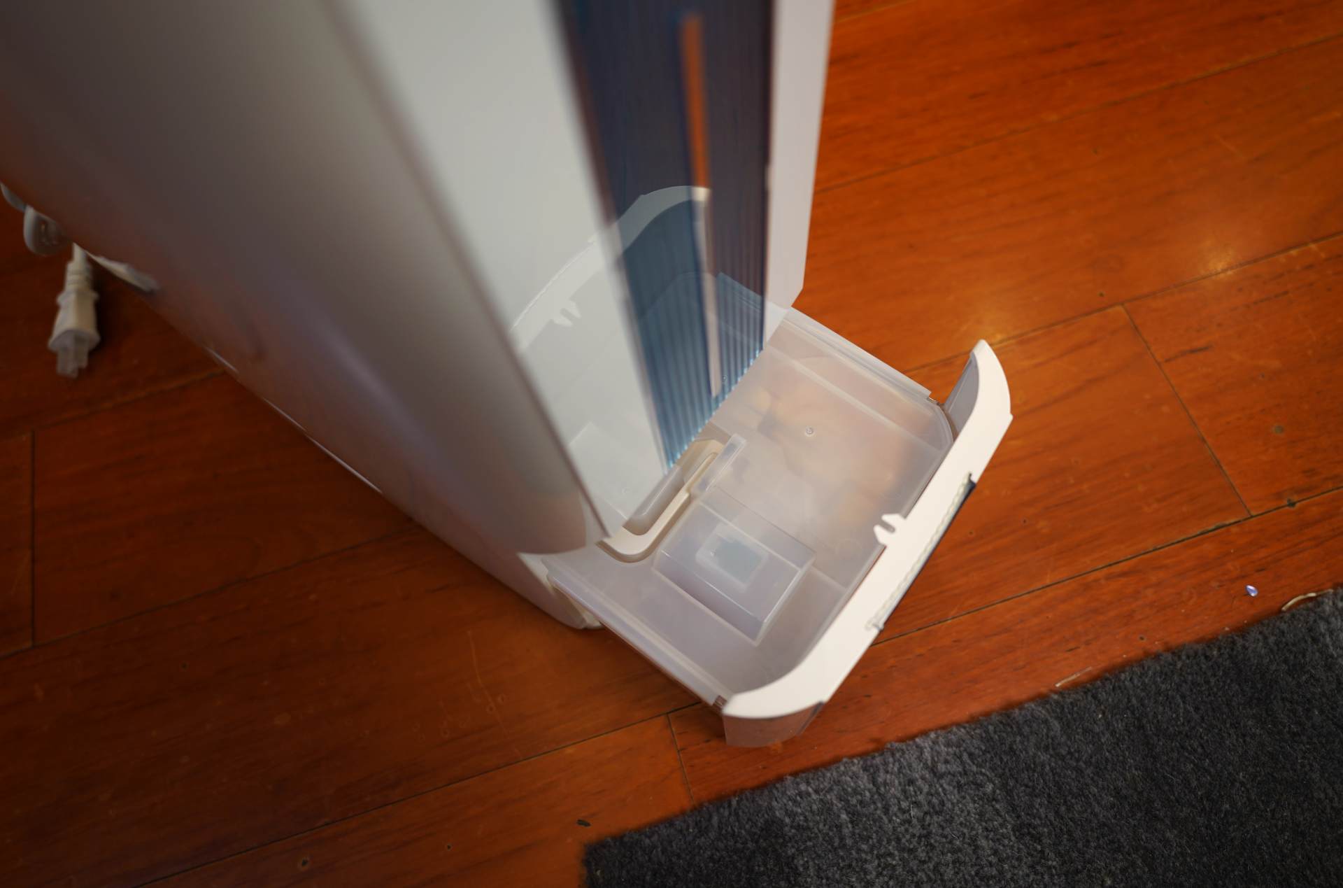 不用压缩机除湿,无压缩机除湿机的除湿原理