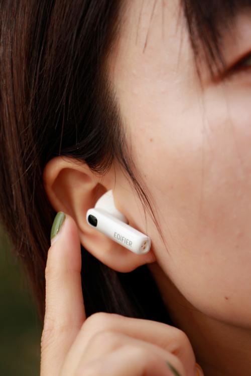 蓝牙耳机就戴一个吗,蓝牙耳机音质和佩戴舒适度最好的