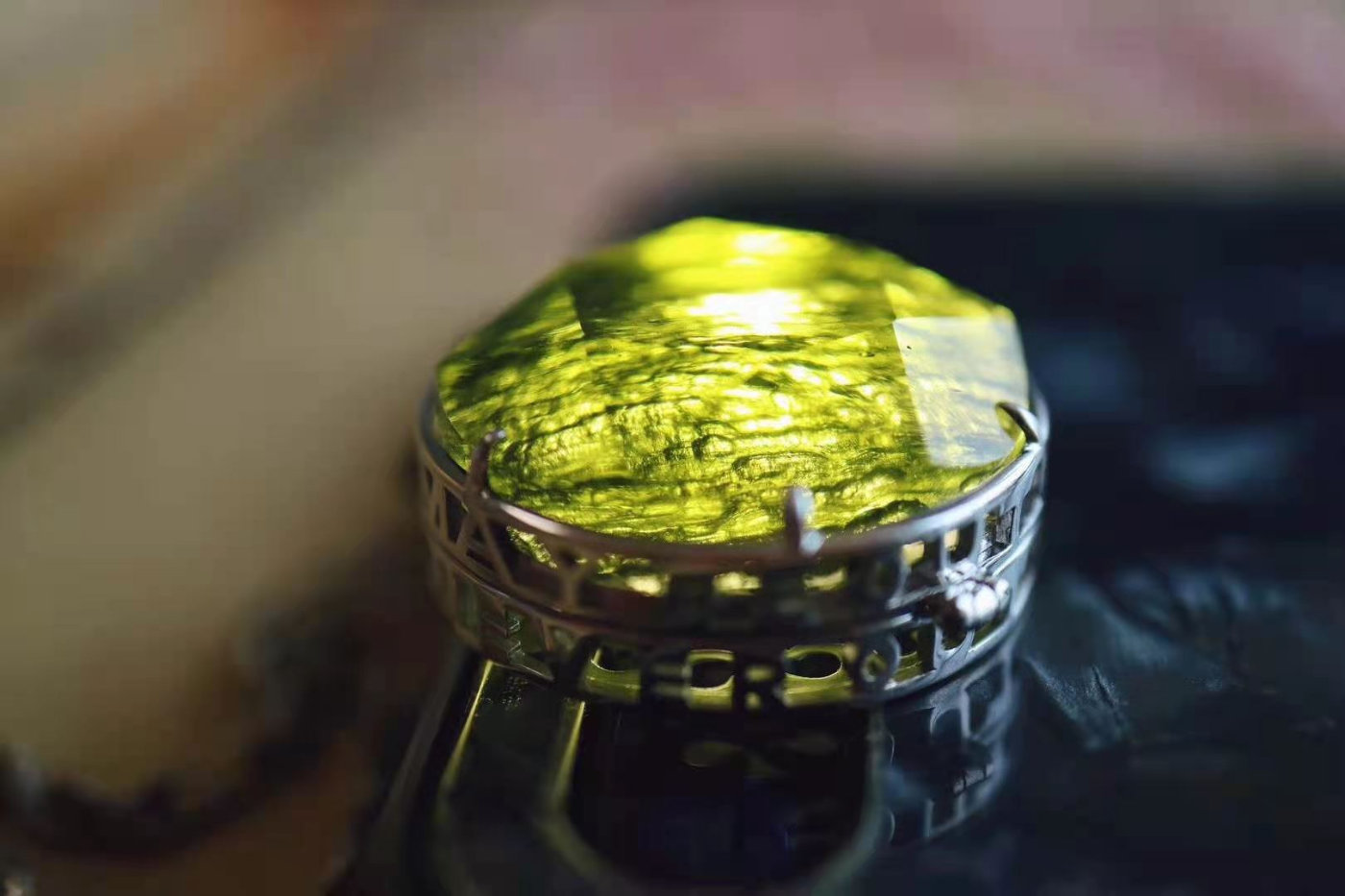 珠宝首饰盒不可或缺的一款,珠宝盒可以干嘛