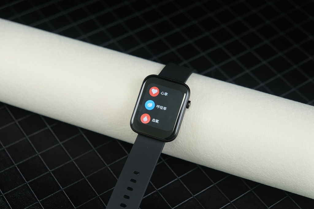能测体温血压的智能手表,能测体温的运动手表