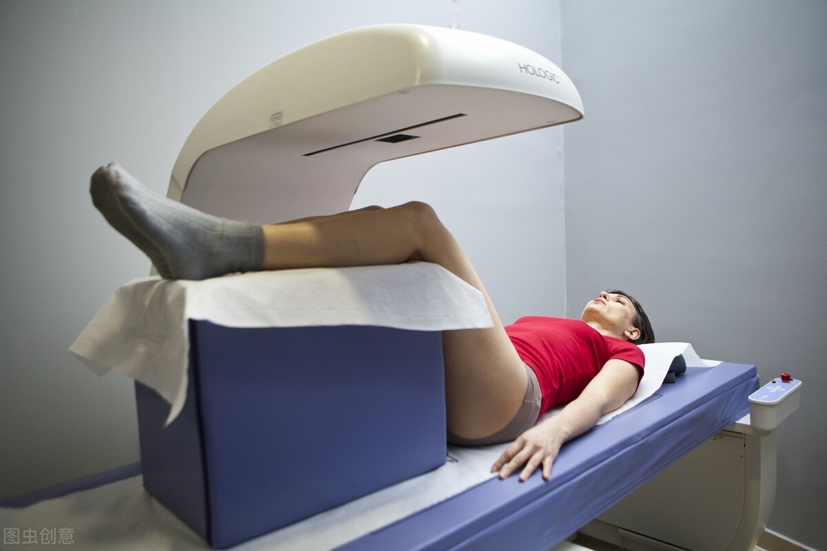 老年女性骨质疏松需要补充激素吗,老年女性骨质疏松吃什么雌激素