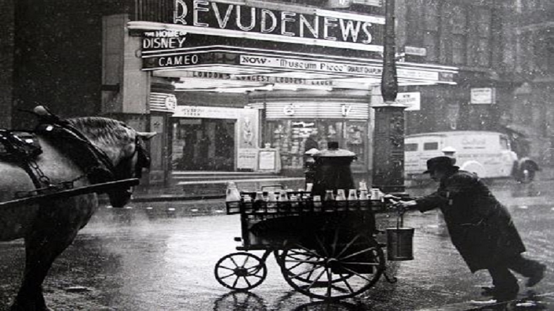 永远的卡萨布兰卡，摄影天才卡帕与红颜知己塔罗的爱情故事