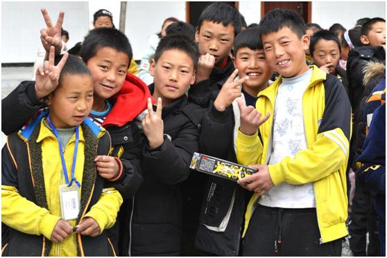 鍏崇埍闈掑皯骞村叕鐩婃垚闀胯惀,鍏崇埍鍎跨绛戞ⅵ璧疯埅蹇楁効鏈嶅姟娲诲姩