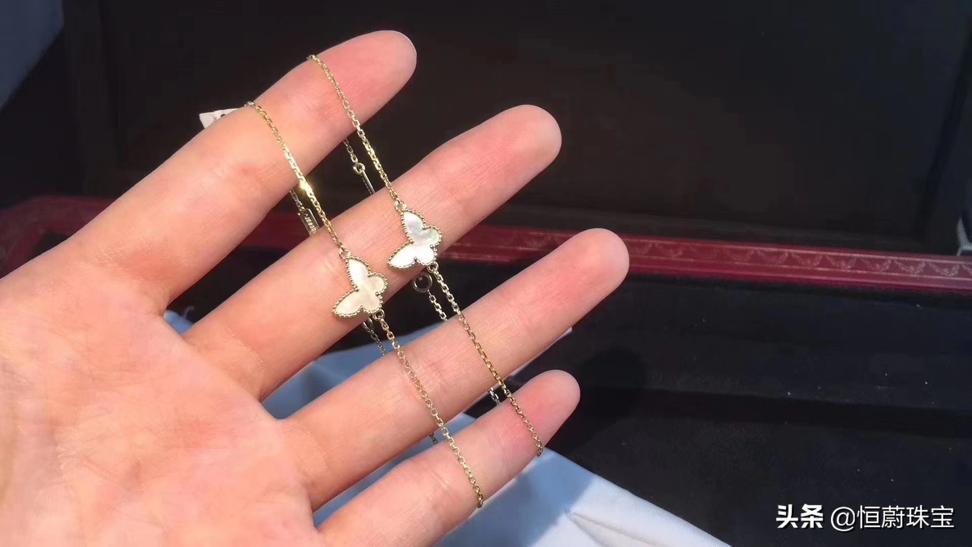 梵克雅宝四叶草灰色项链怎么保养,梵克雅宝四叶草项链怎么清洁