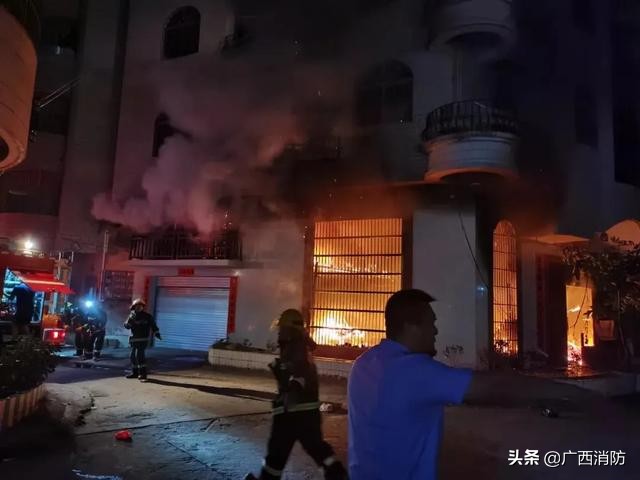 自建房起火三人被困获救,民房起火致7死一伤