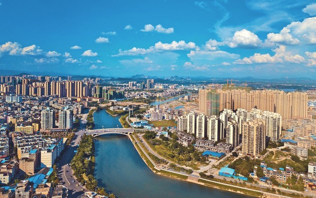 广西还是桂东桂南发达些,广西贺州与广东交界处