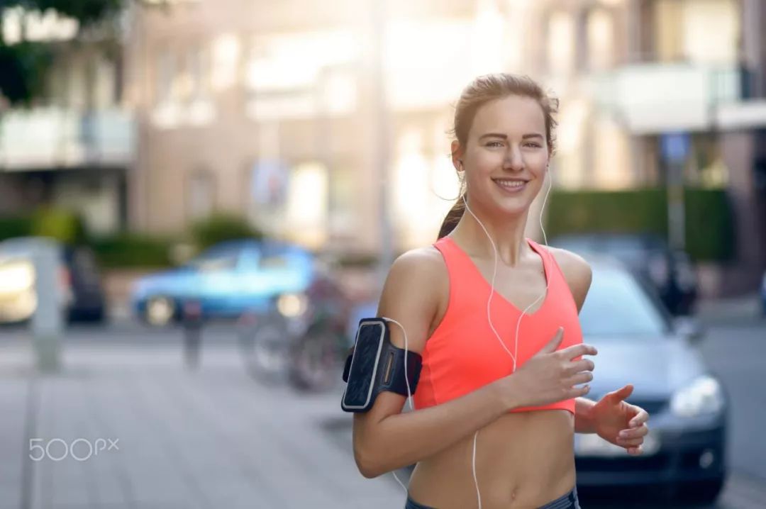 这些坑人的养生建议别再误听误信,这些伪养生知识可别再相信了