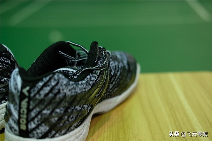 飞云a922评测,羽毛球鞋排行榜前十名中羽