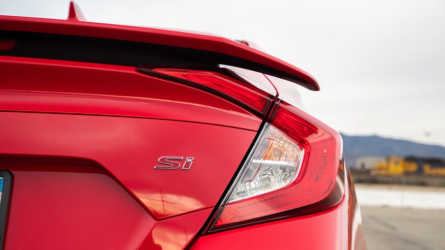 本田粉去美国旅游，是租TypeR还是Si，手挡思域Si好不好玩？