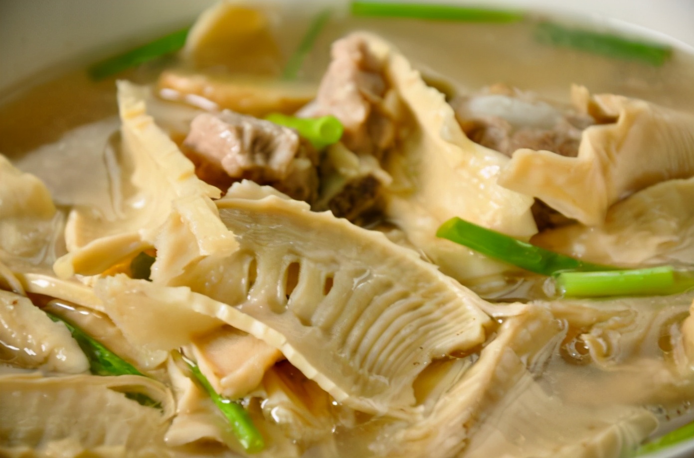 晒笋干怎么焯水,晒干笋干不发黑的正确方法