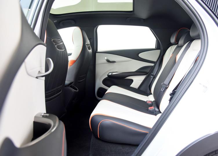 比亚迪元和欧拉好猫哪个值得买,比亚迪海豚和欧拉好猫性价比