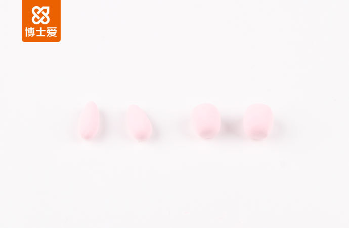 小了白了兔，红了又了红~超萌小红兔，保证萌化你的心！