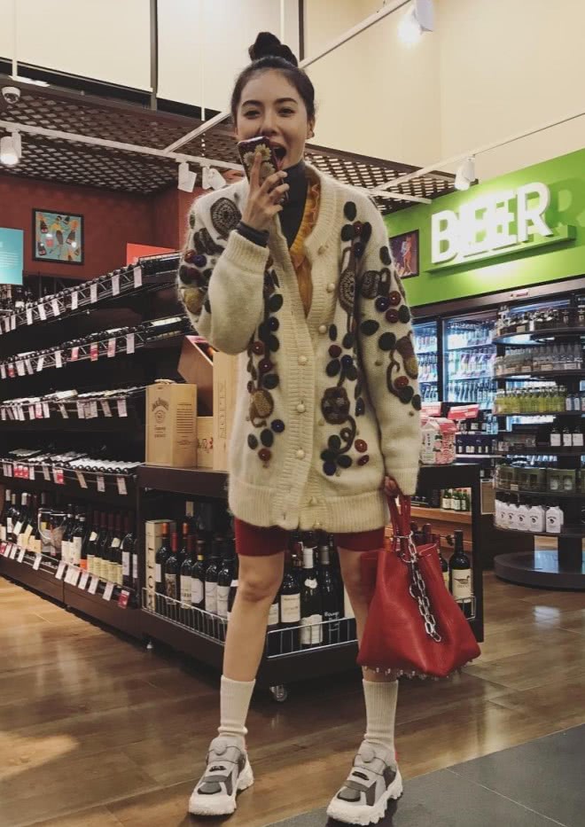 泫雅时尚色,泫雅风格是因为男友而改变的吗