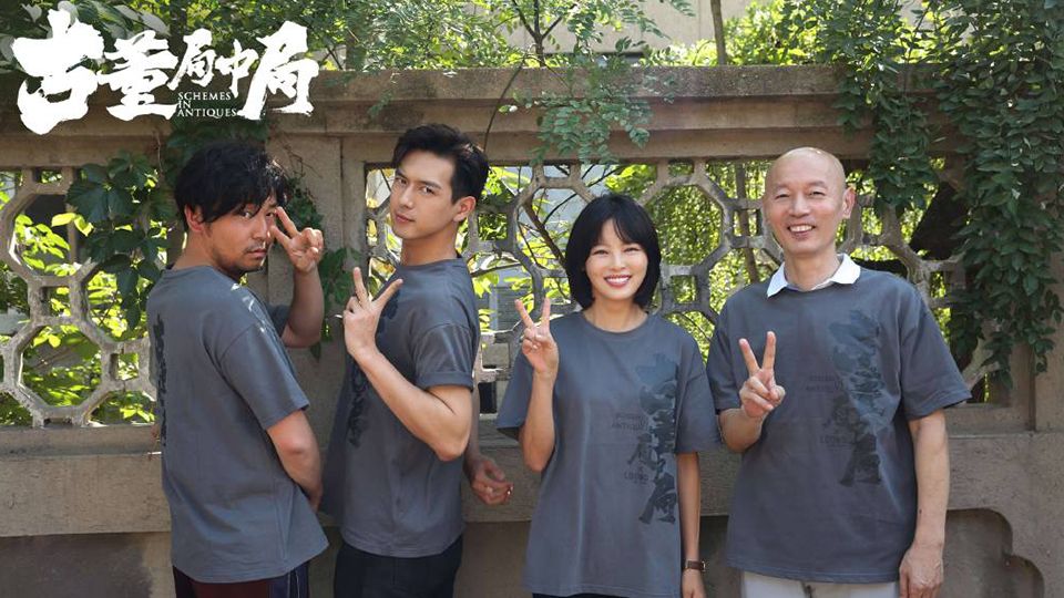 肖战超过了最巅峰的蔡徐坤了吗,肖战和蔡徐坤的巅峰时期谁最厉害