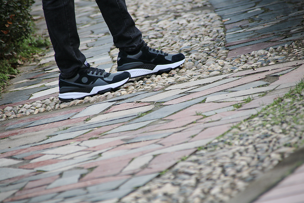 小米新百伦鞋子官方旗舰店直播,小米有品新款预售的板鞋