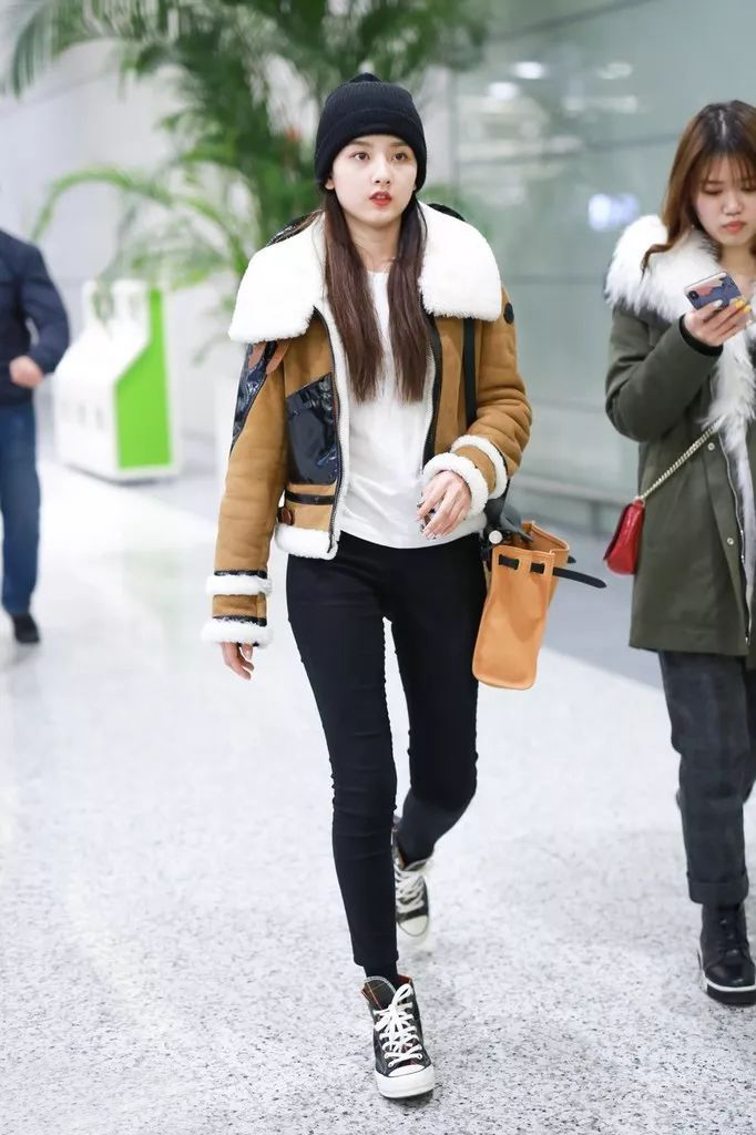 欧阳娜娜宋祖儿穿的潮流牌子,宋祖儿匡威