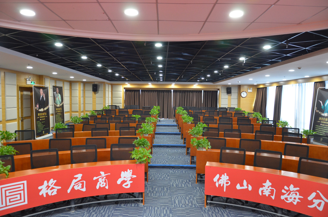 佛山高清led透明屏多少钱一平米,佛山led屏出租公司