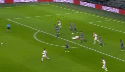 终于来了！尤文的新后防领袖——荷兰球星德利赫特全方位技术分析