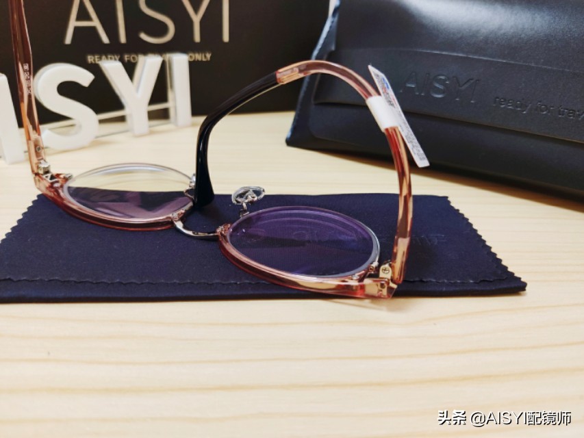 黑科技感光变色镜女,黑科技眼镜女款