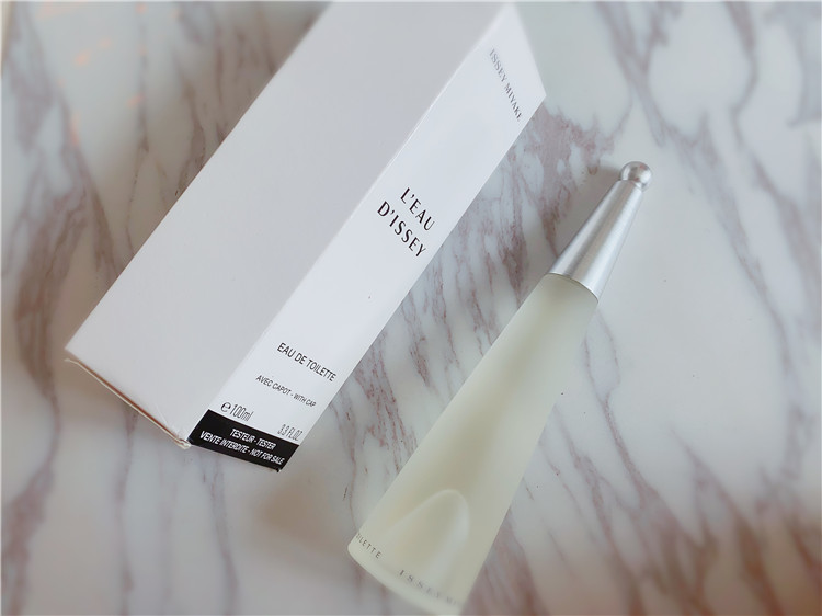 女生百搭大牌淡香水推荐哪款好闻,想买款香水有推荐的吗