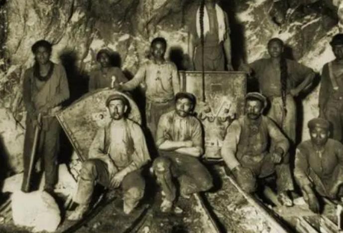 日本战败士兵藏身小岛,1945年战争日本最恐怖部队