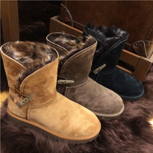 美国男子涉嫌贩卖假货,美国男子被骗400万