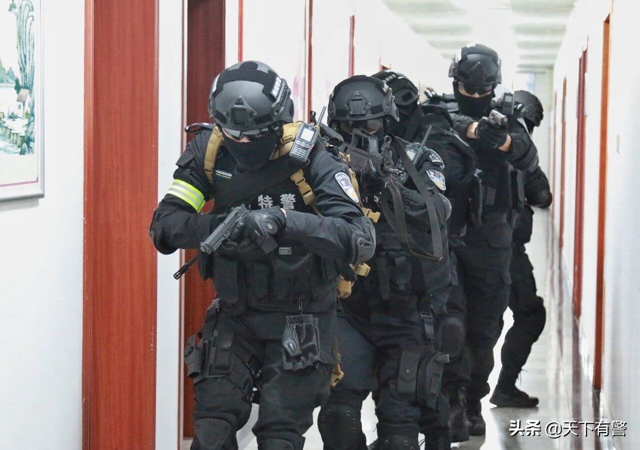 陆军特种兵和特警哪个更厉害,中国特种兵和特警哪个更厉害