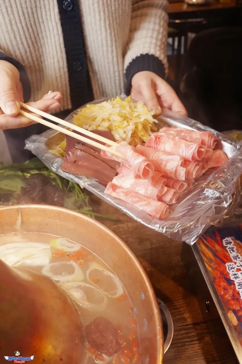 自助烤串涮肉餐厅,川式自助涮烤火锅