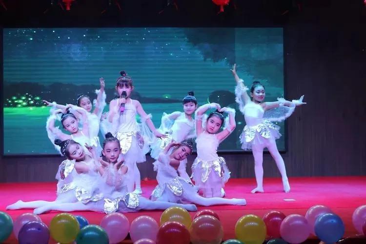 保定贺阳外国语学校衡水一中分校,保定贺阳衡水一中保定分校招生